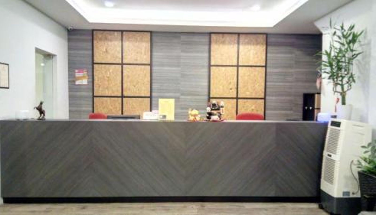 Reception - See Foo Hotel