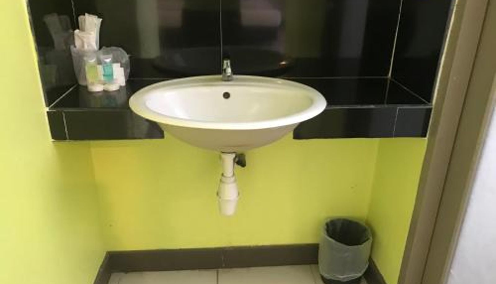 Room - SARIKEI GARDEN HOTEL