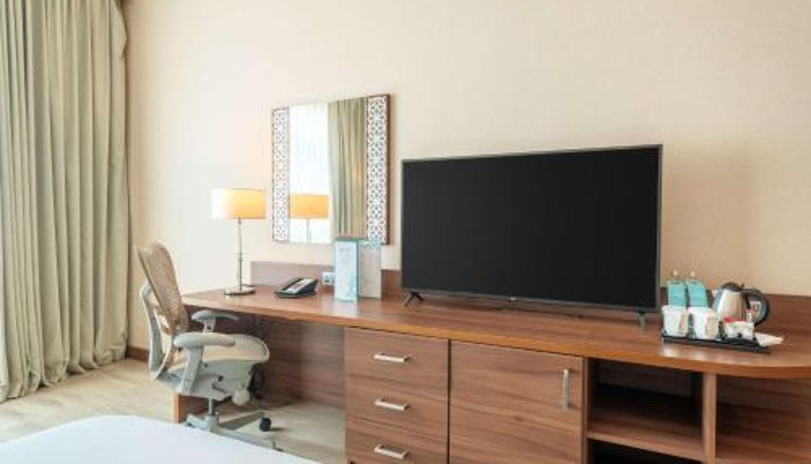 Dreibettzimmer - Hilton Garden inn Dubai Jumeirah