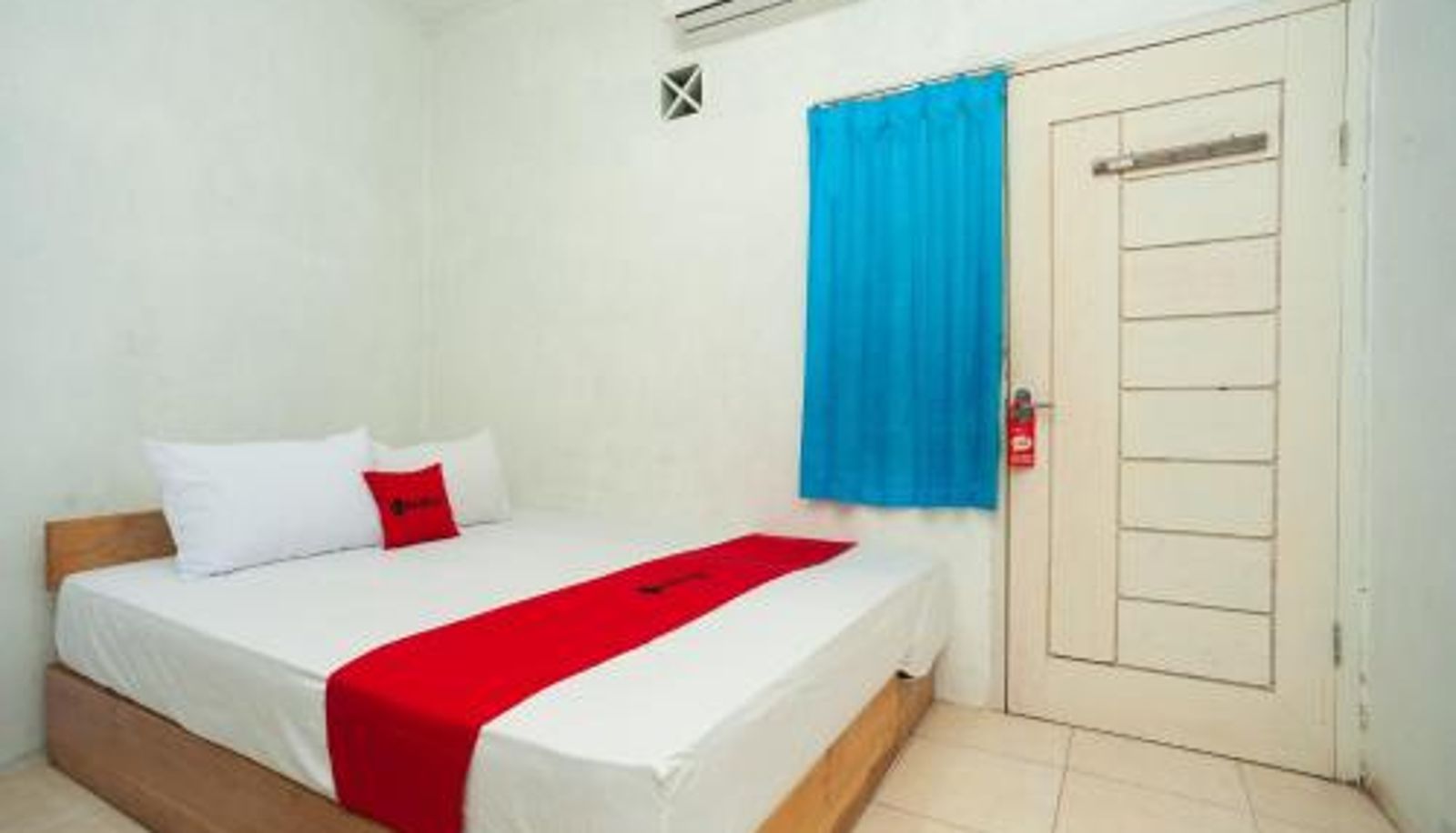 Zimmer - RedDoorz Syariah @ Jalan KH. Mas Mansur Lampung