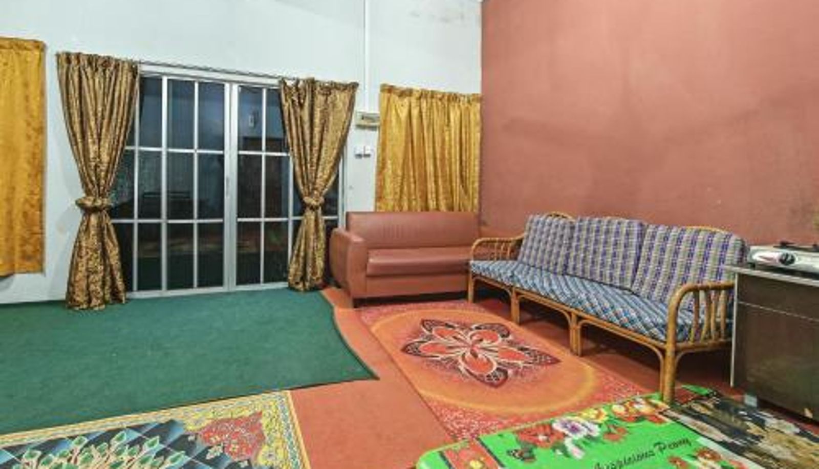 Camera per famiglia - Capital O 90664 Rabi Hotel
