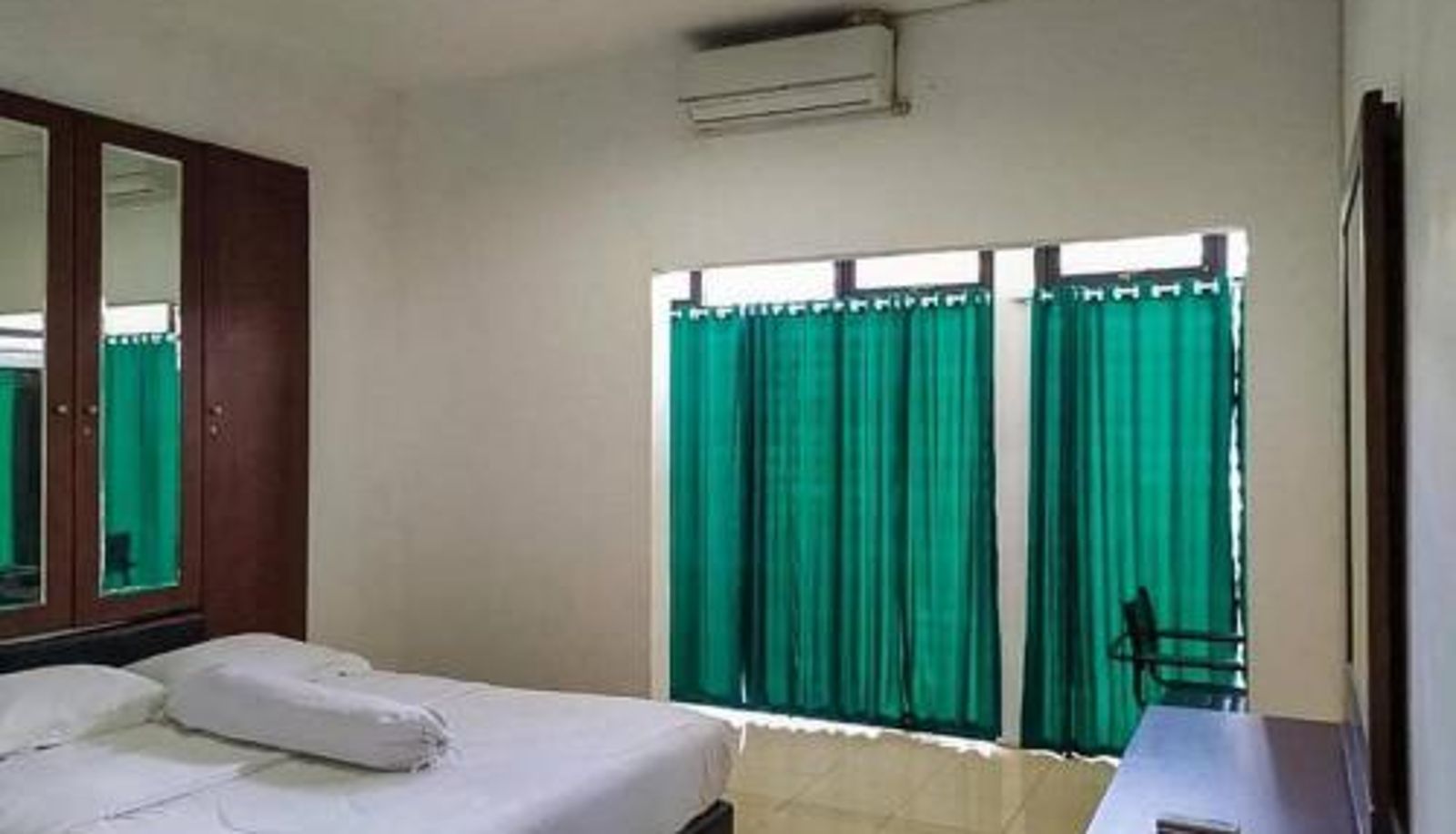 Habitación - Graha HT Sumantri Mitra RedDoorz