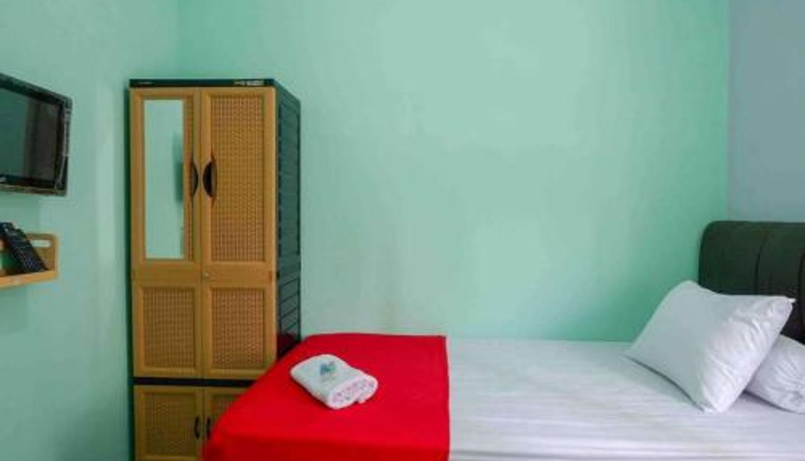 Room - Griya Zukarnaen Syariah near Universitas Mercubuana Yogyakarta RedPartner