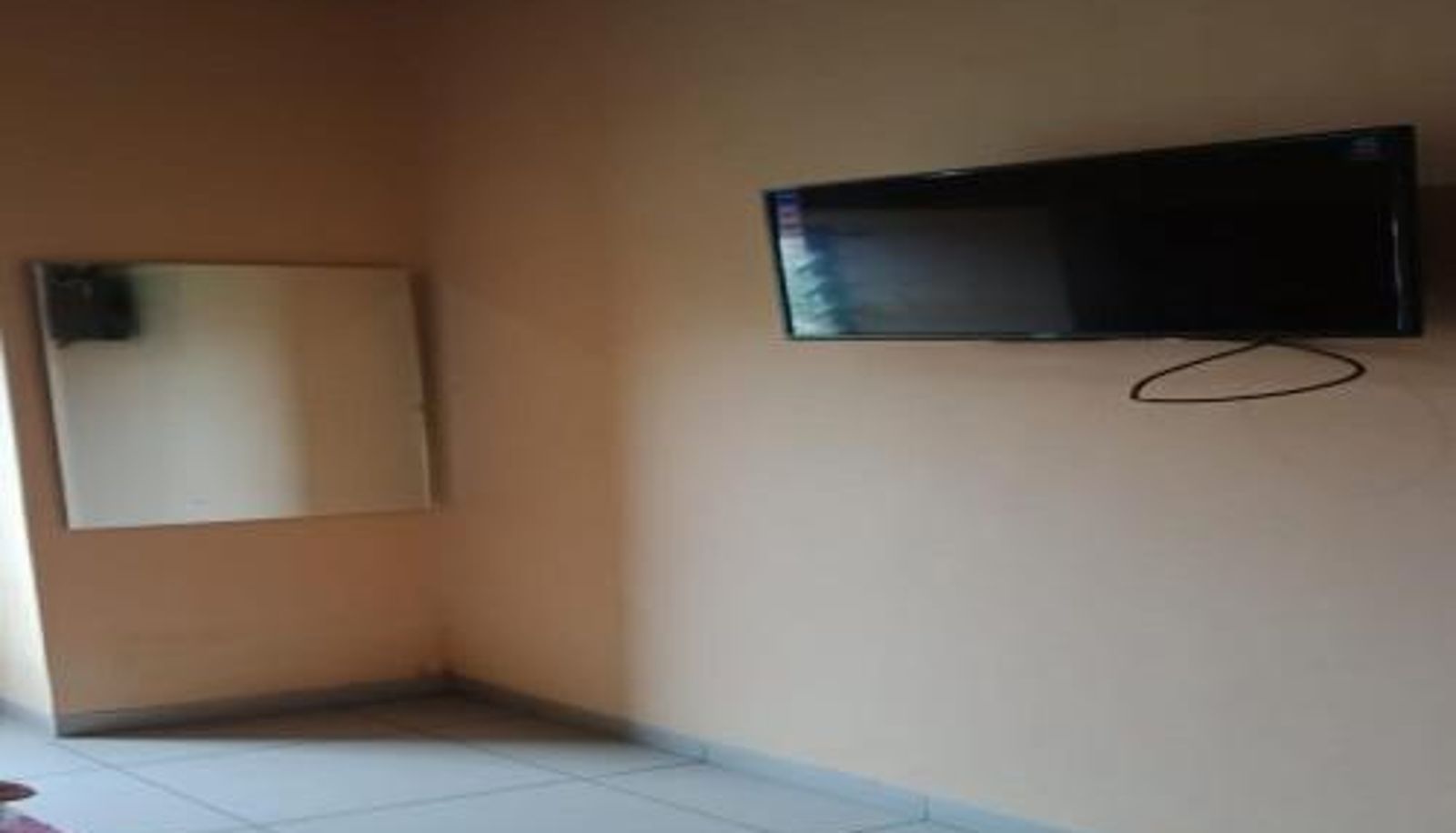 Zimmer - OYO Life 90646 Villa Karsinem Pasuruan