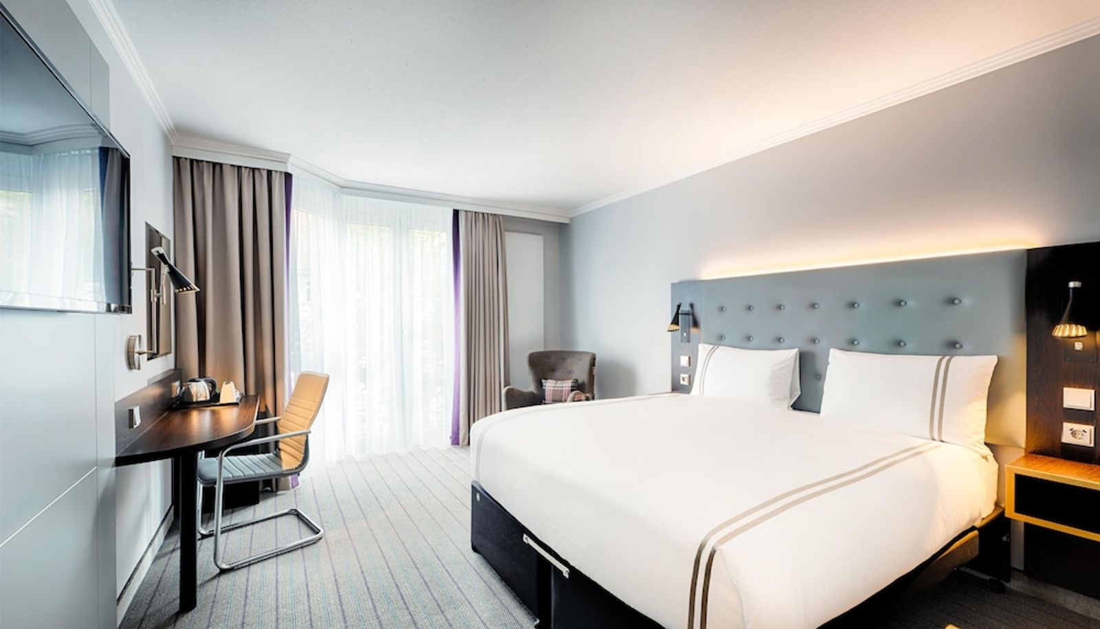 Información - Premier Inn Stuttgart Bad Cannstatt