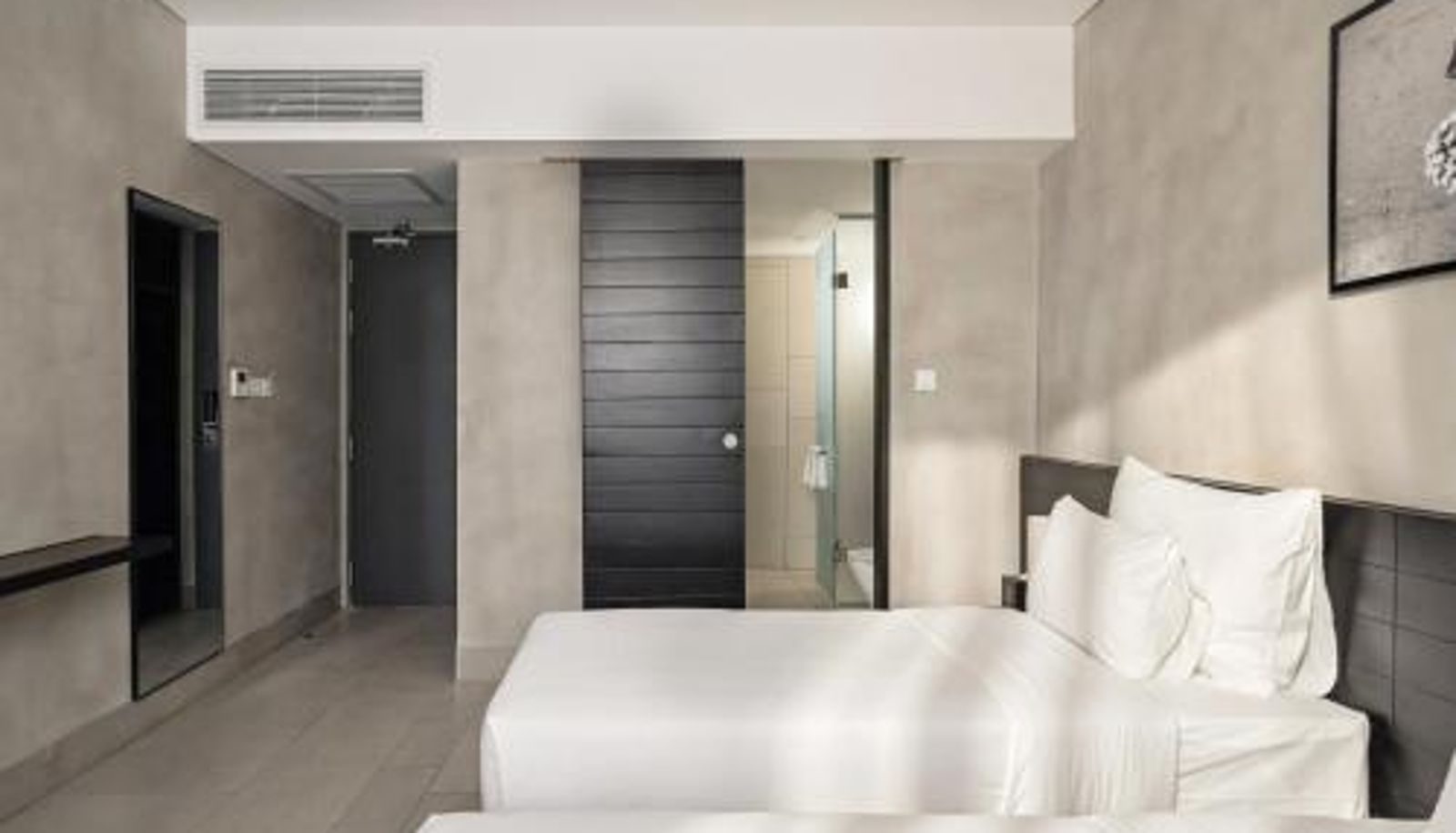 Info - Triple E Hotel Metro Ben Thanh
