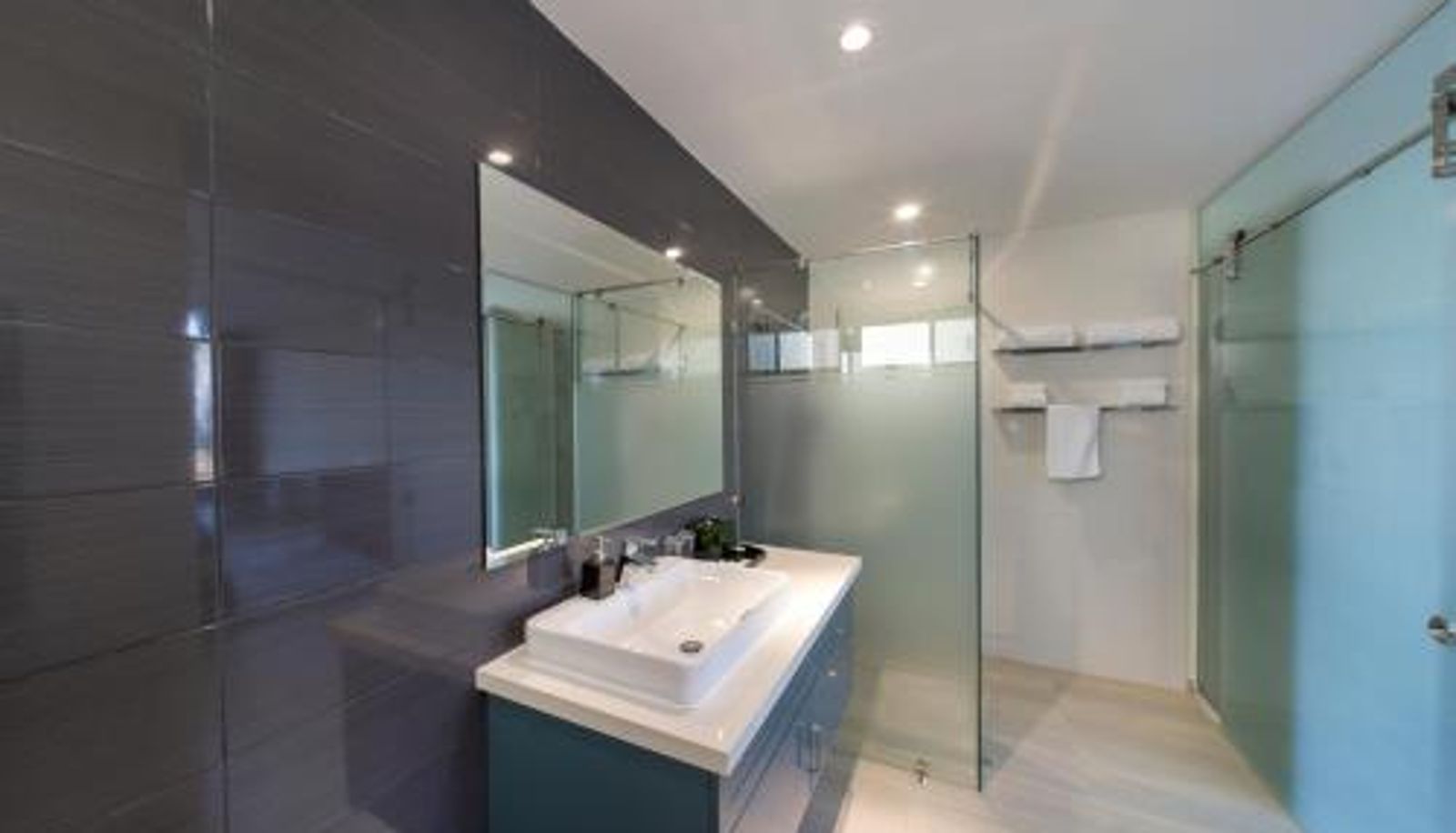 Bathroom - Beach Haven Suites Hội An Apartment