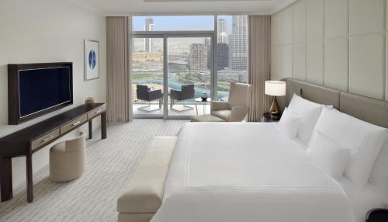 Suite - Address Dubai Mall