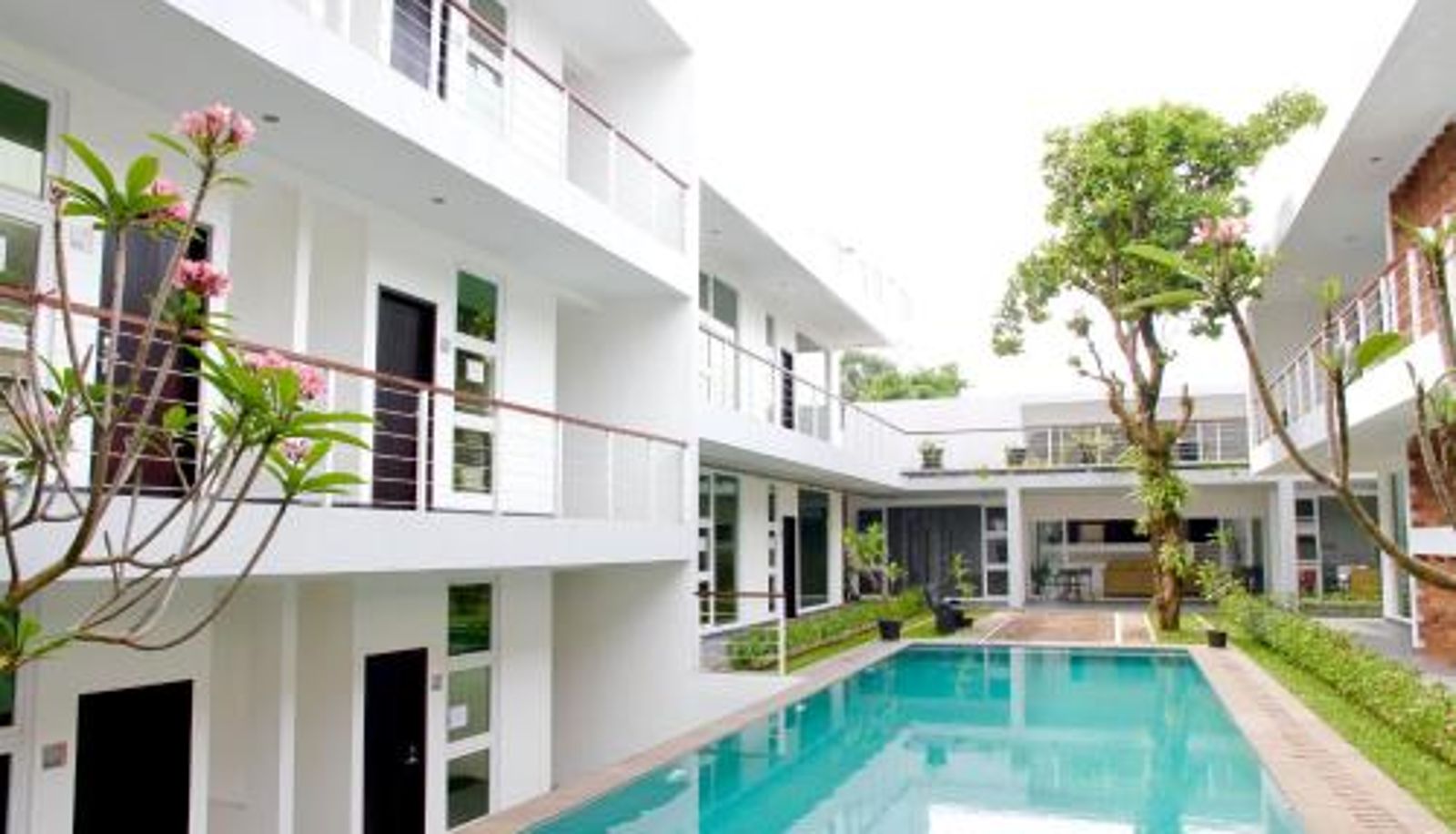 Zwembad - Ampera Avenue Residence