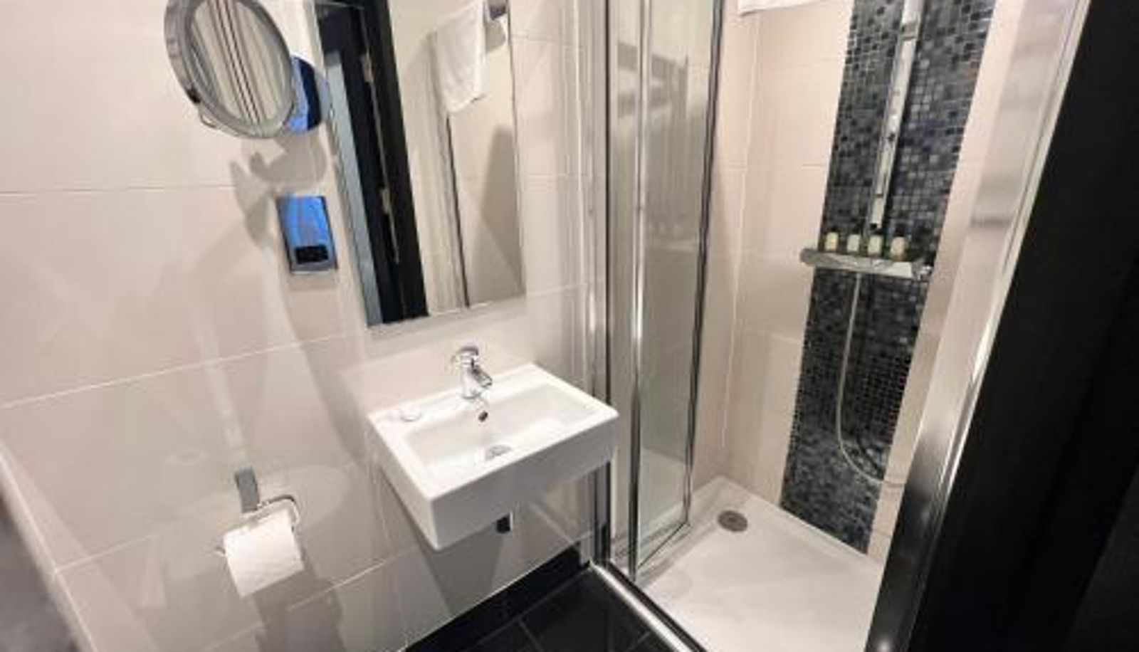 Badkamer - Great St Helen Hotel