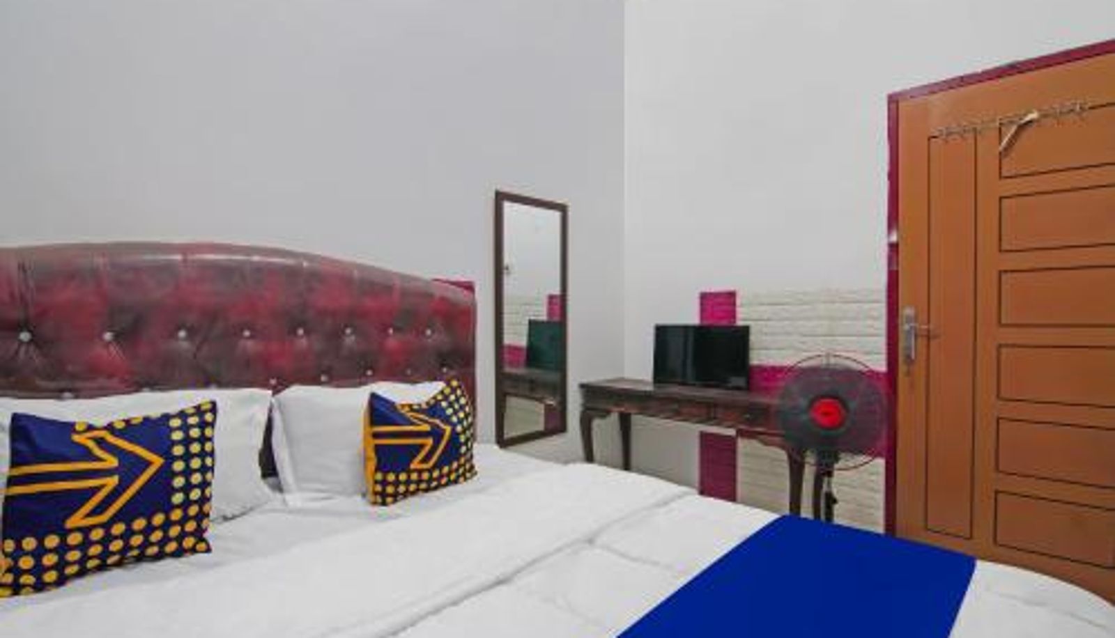 Room - Hotel O Putri Guest House Syariah Near SPBU Rimbo Panjang