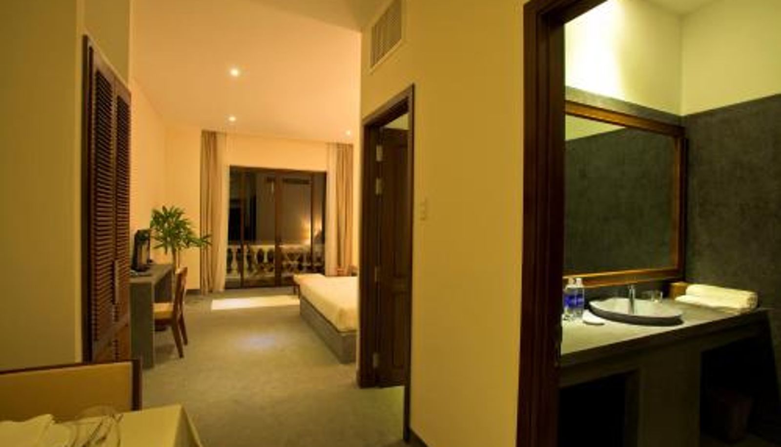 Info - Palm View Villa
