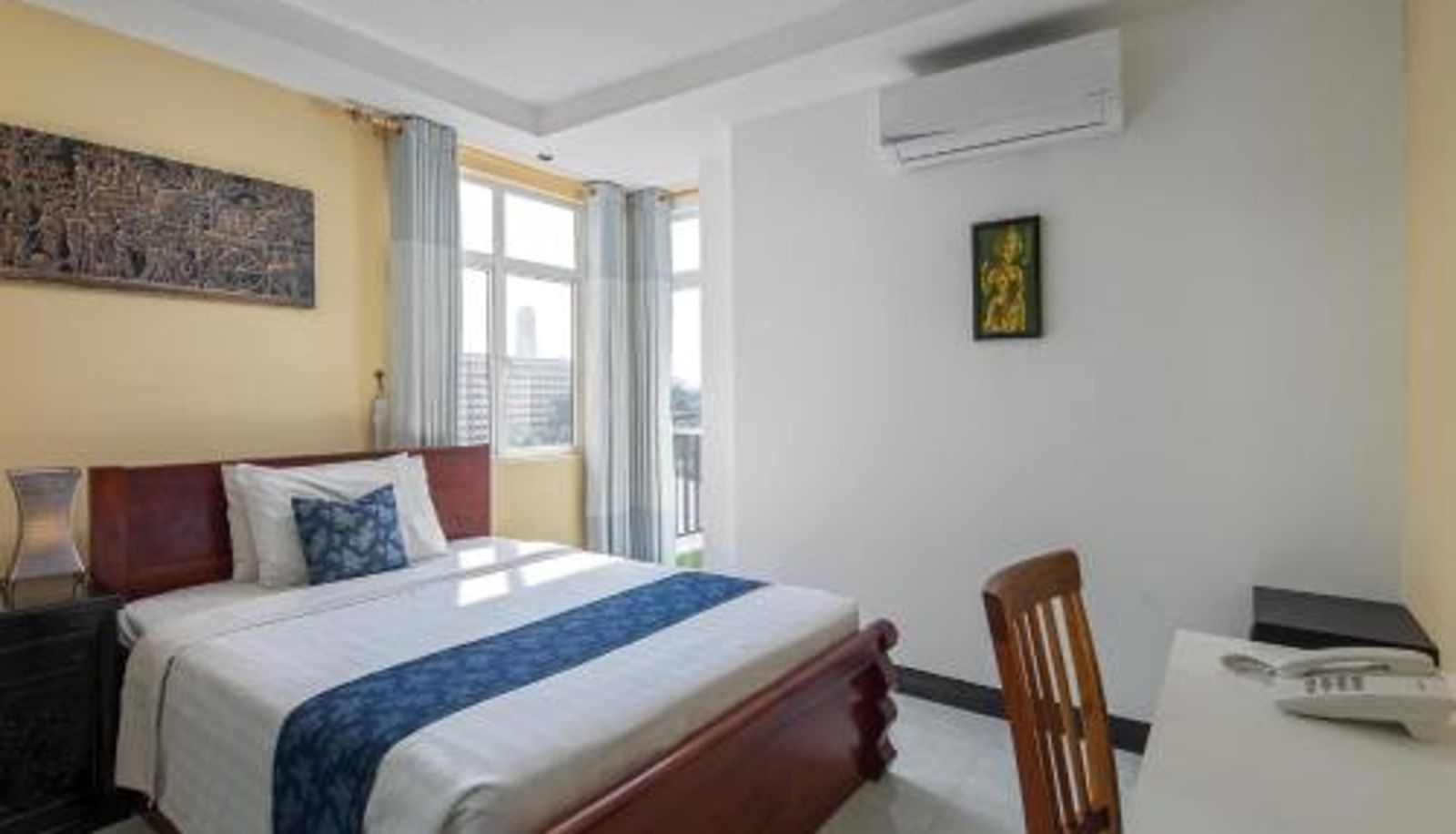 Room - Botum Palace Hotel