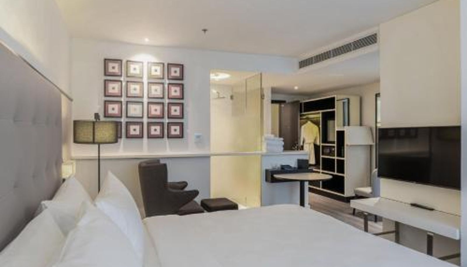Kamer - a brand of Modern Village Lifestyle M Village Hotel Tôn Thất Đạm