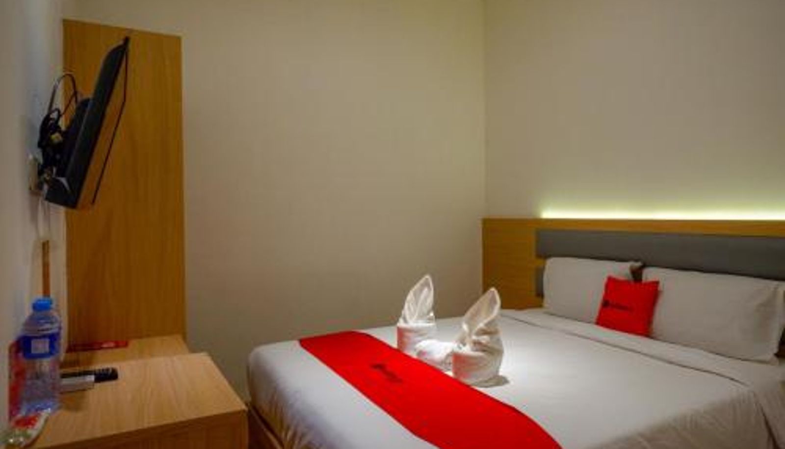 Room - RedDoorz Plus @ Losari Makassar