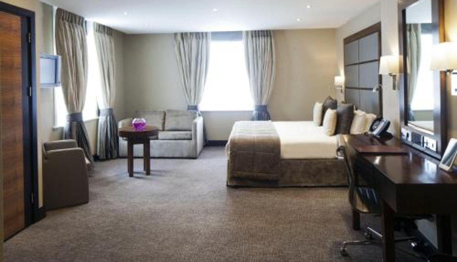 Room - Wellington Hotel by Blue Orchid