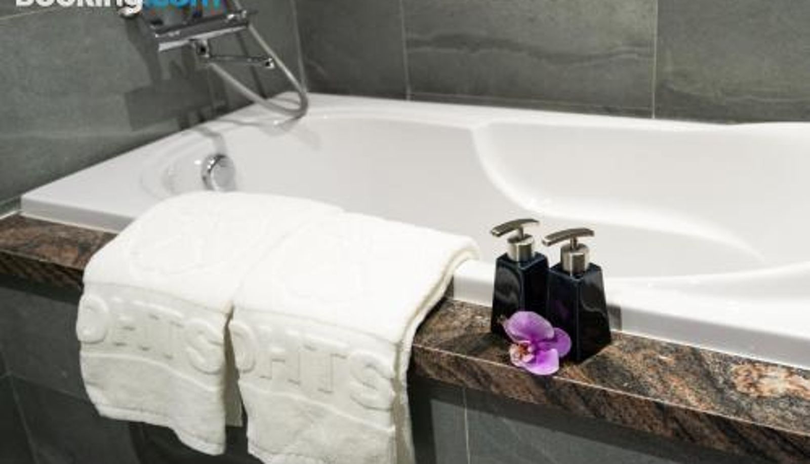 Family room - DHTS Business Hotel & Apartment