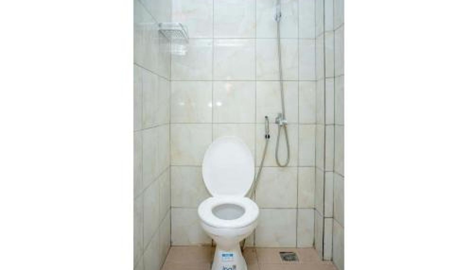 Chambre - Amor Homestay near Eltari International Airport Mitra RedDoorz
