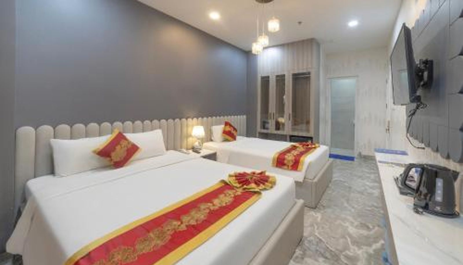 Triple room - Tiffany Hotel & Restaurant