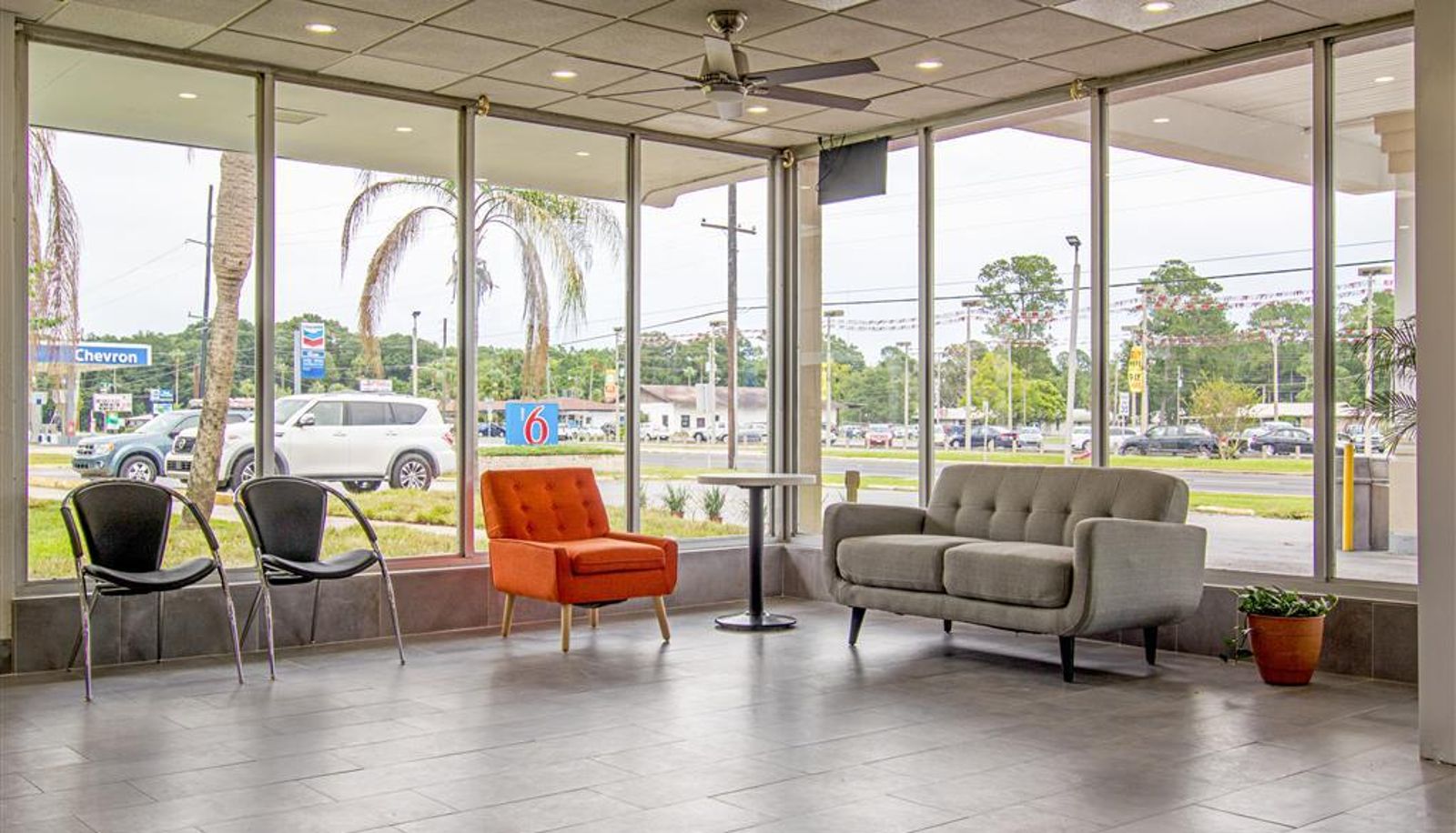 Hall - FL Motel 6 Starke
