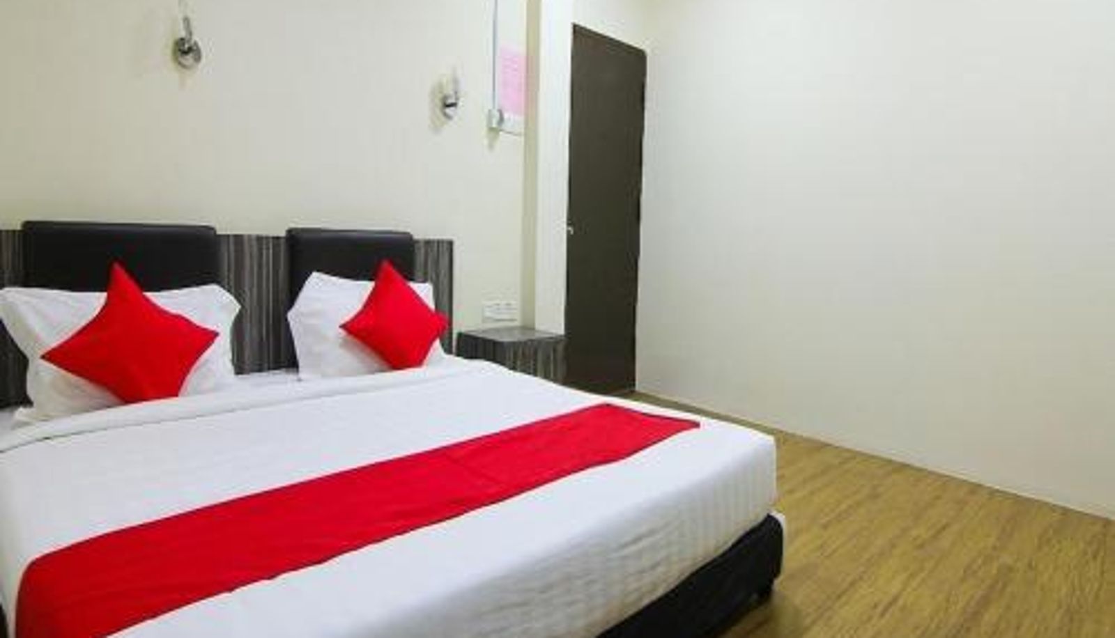 Informacje - T P Hotel