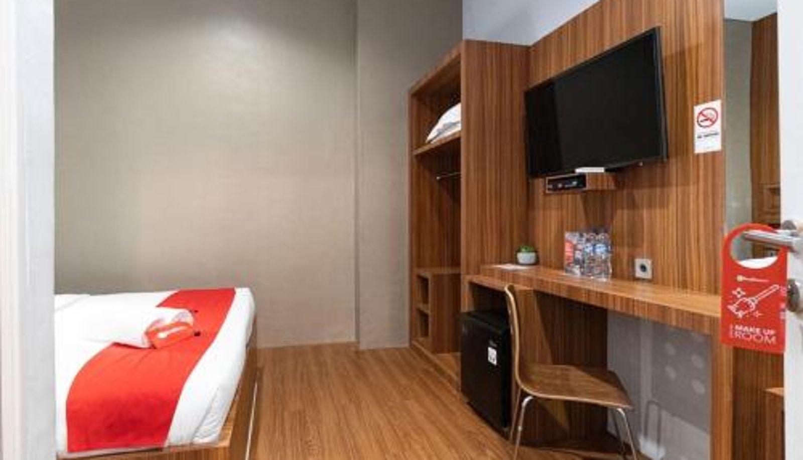 Info - RedDoorz Premium near Centre Point Mall Medan