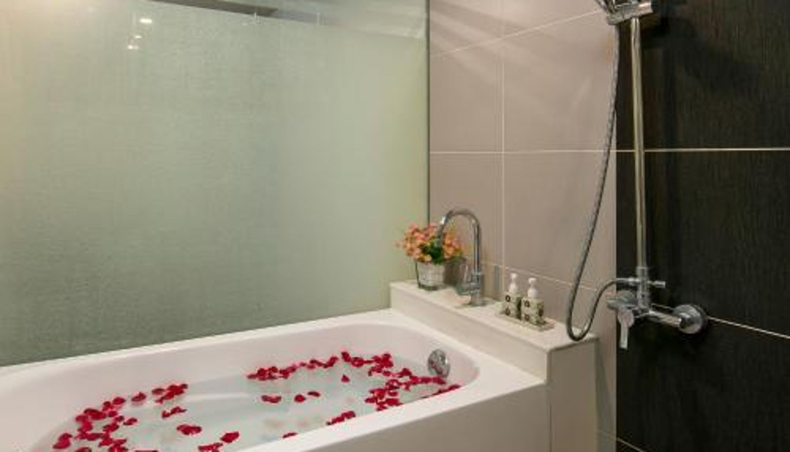 Dreibettzimmer - Hanoi Emotion Hotel