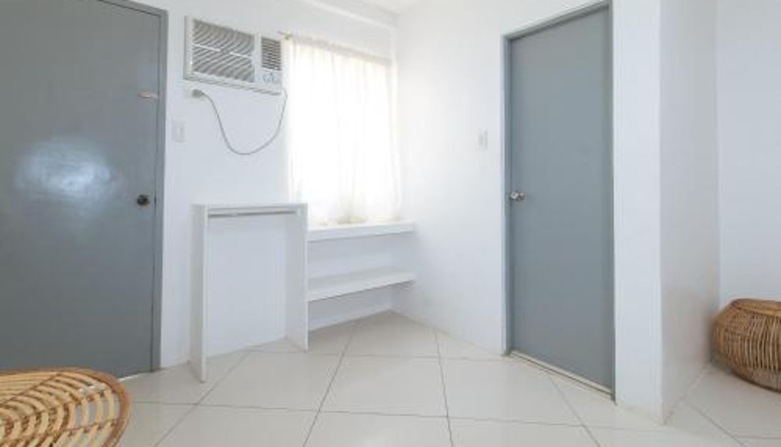 Kamer - RedDoorz At Fat J Apartelle Mactan