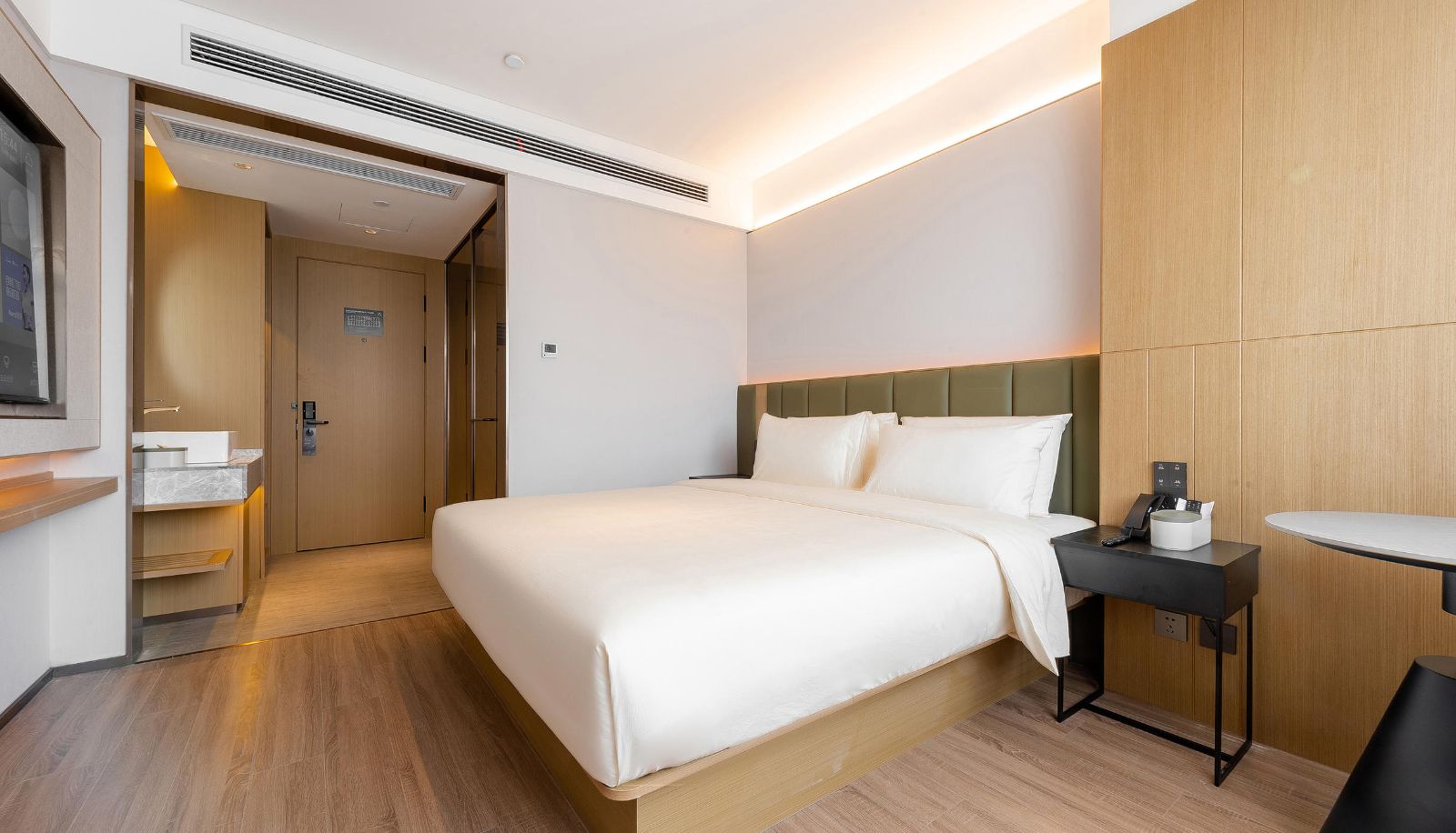 Zimmer - Atour X Hotel  List of streets named after Sun Yat sen Pedestrian Street  Wuhu Zhongshan Road Pedestrian Street, Wuhu