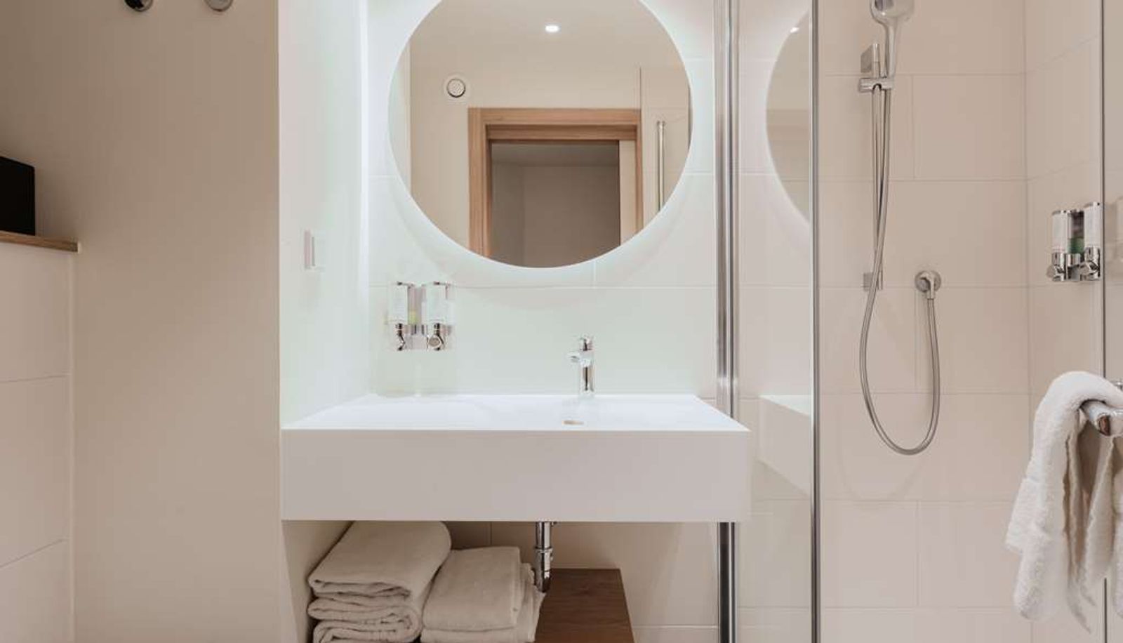 Camera - Hampton by Hilton Vienna City West
