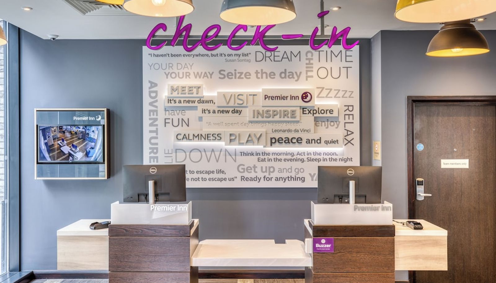 Receptie - Premier Inn Dublin City Centre (Trinity College)