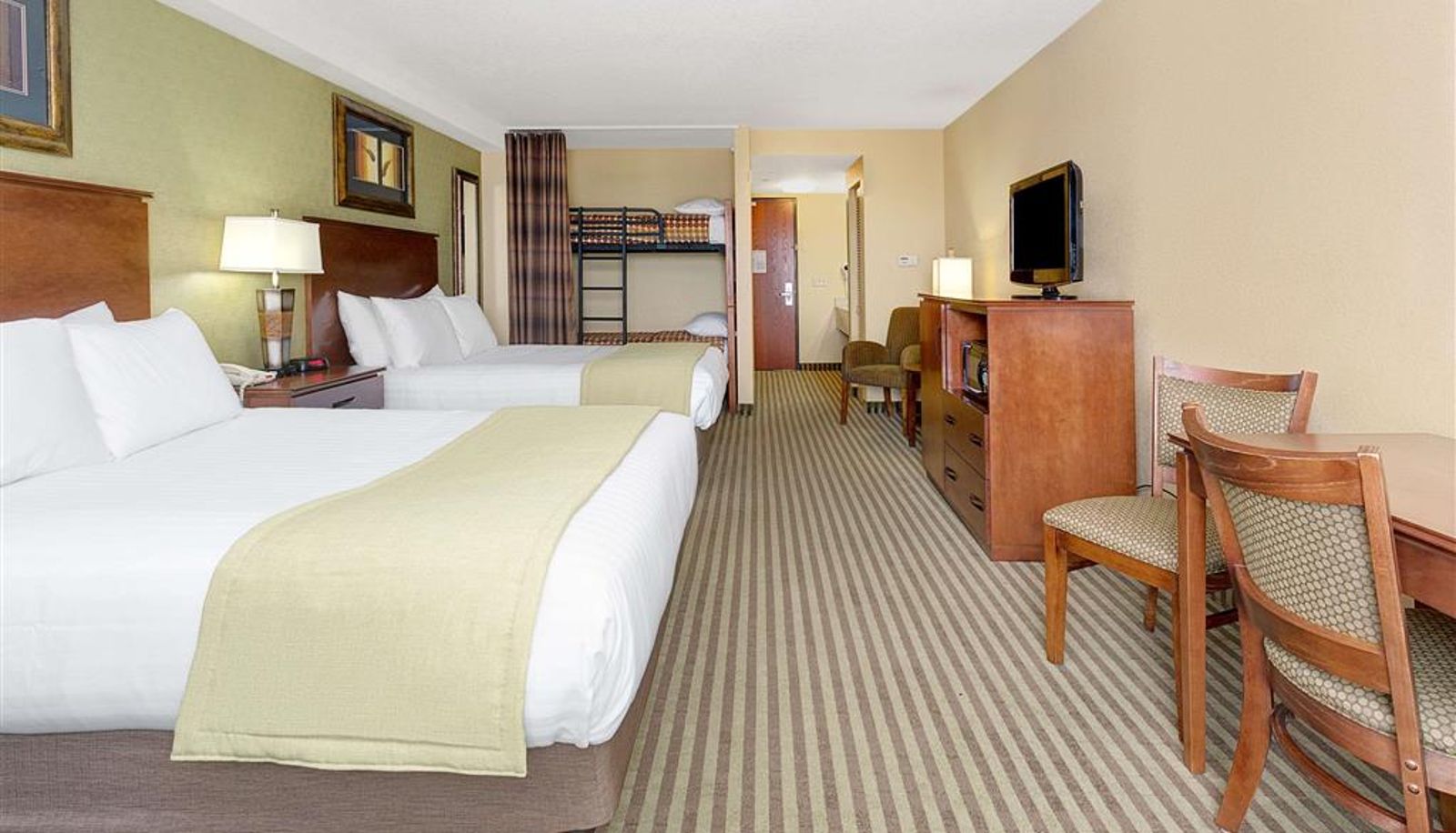 Zimmer - Days Inn by Wyndham Cheyenne