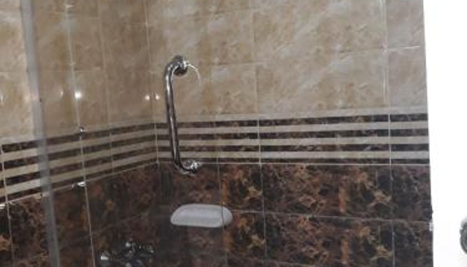 Bagno - Beirut Hotel Cairo