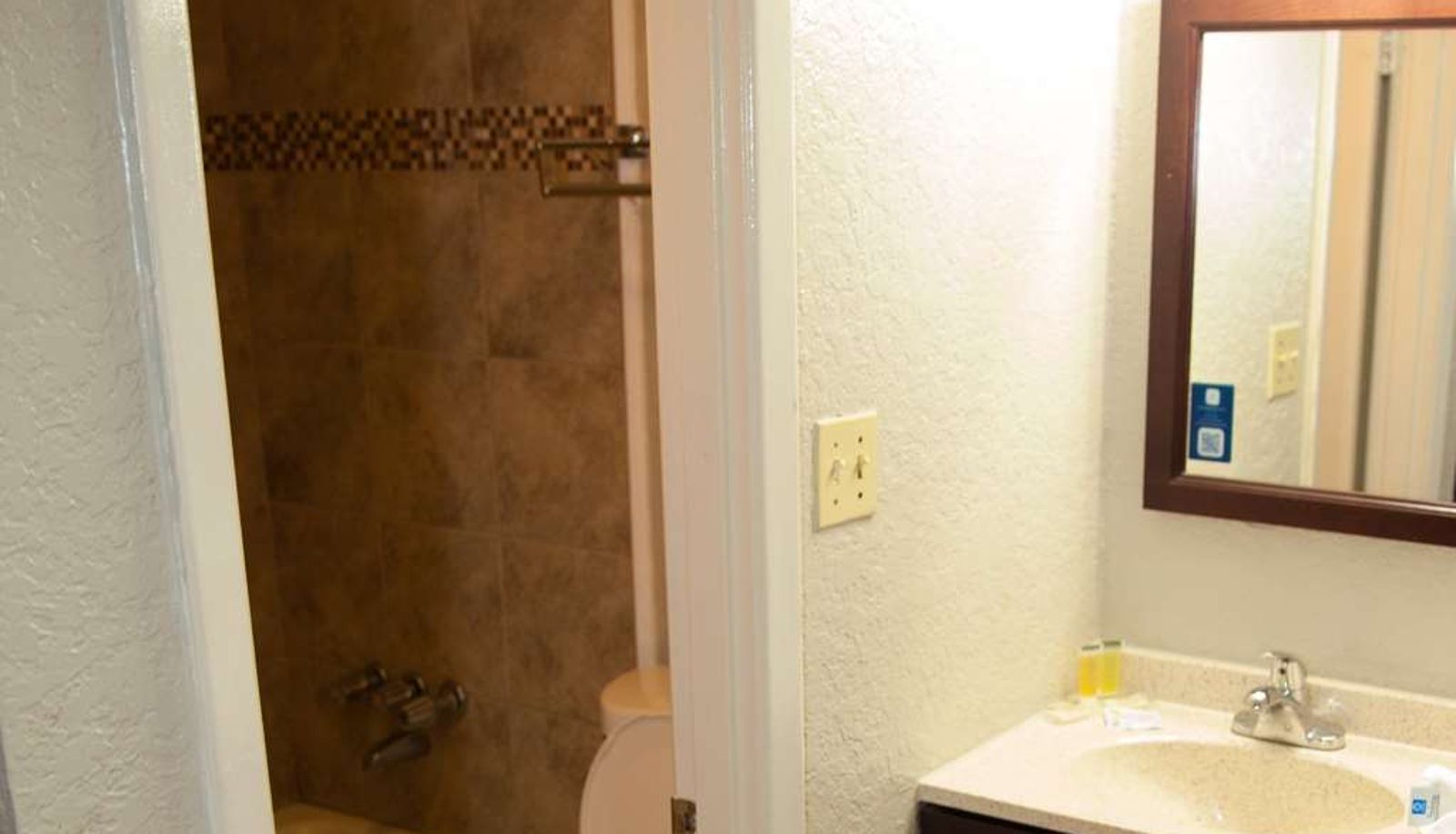 Kamer - Days Inn by Wyndham Cocoa Cruiseport West At I-95/524