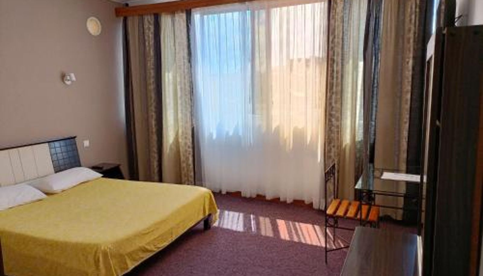 Room - Aina Hôtel