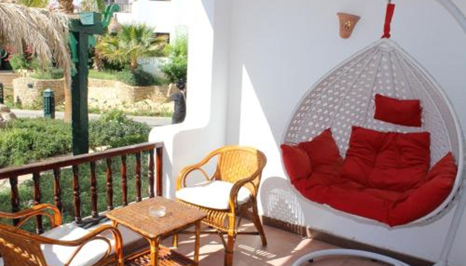 Terrasse - Herrmes Hospitality