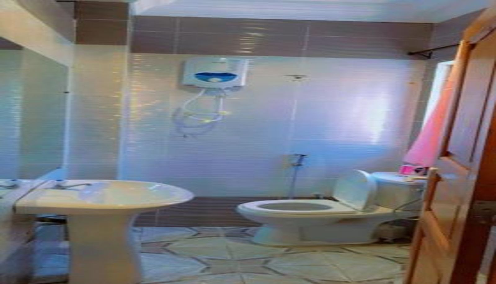 Bathroom - HÔTEL NOAHGARDEN 2
