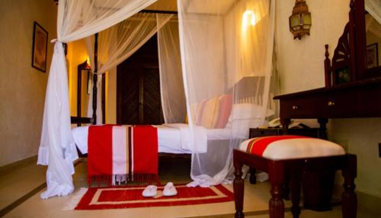 Camera - Serena Beach Resort & Spa