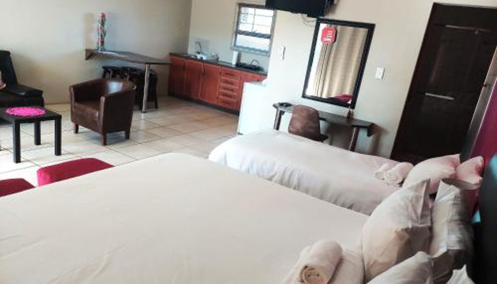 Room - Pro Plants Accommodation