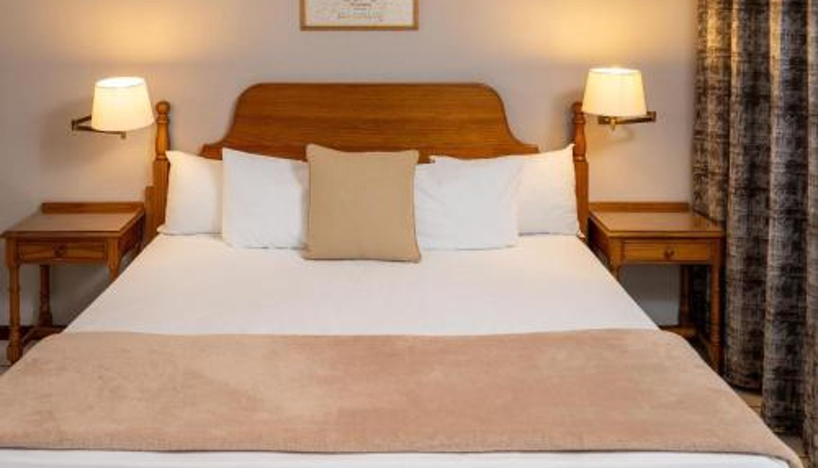 Kamer - Ngwenya City Hotel