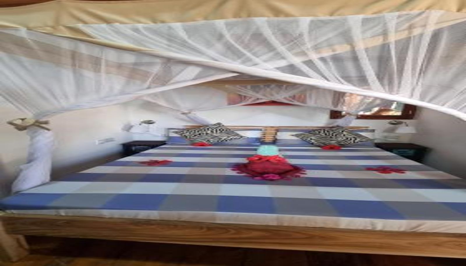 Kamer - Salama & Mbuyuni Bungalows