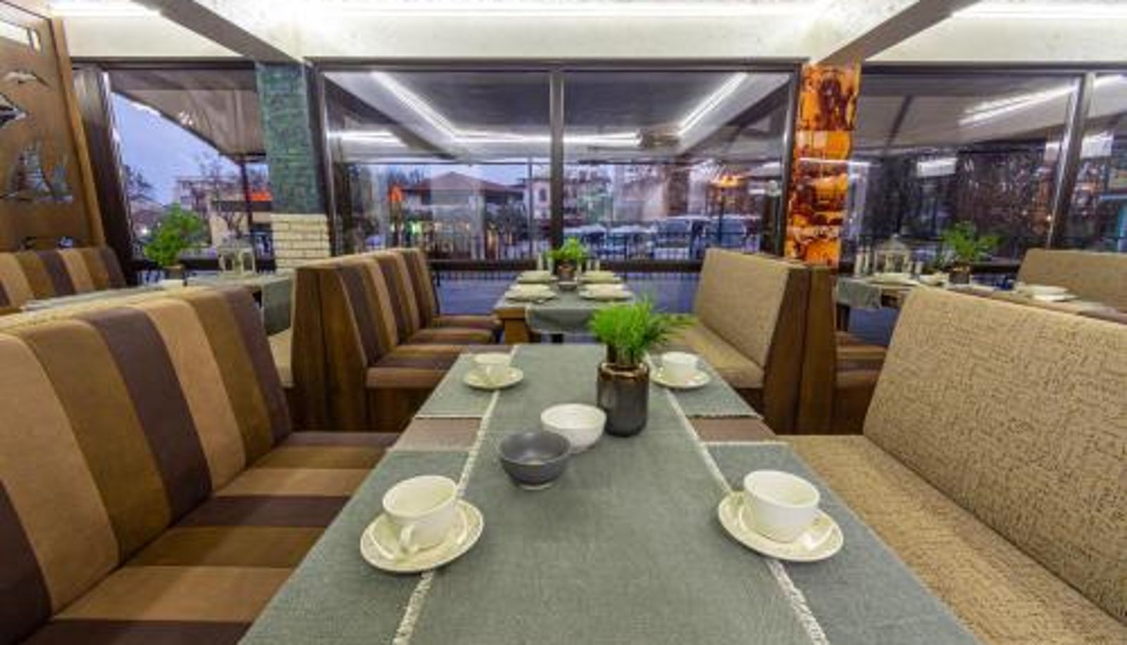 Frühstücksraum innerhalb des Restaurants - Sunny Paradise ll