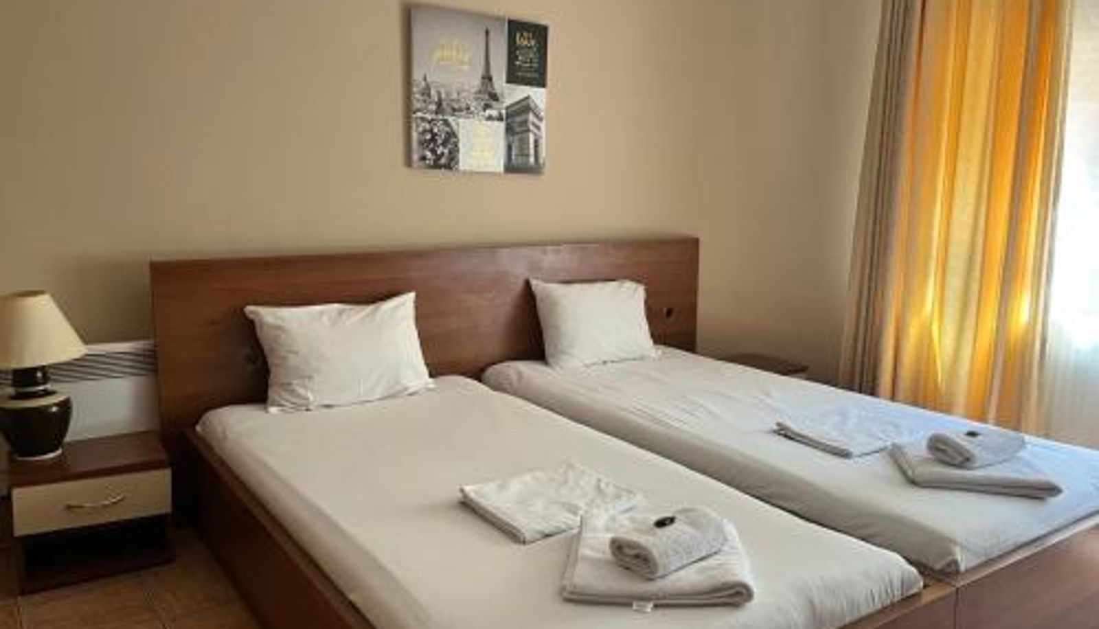 Info - Family Hotel Square