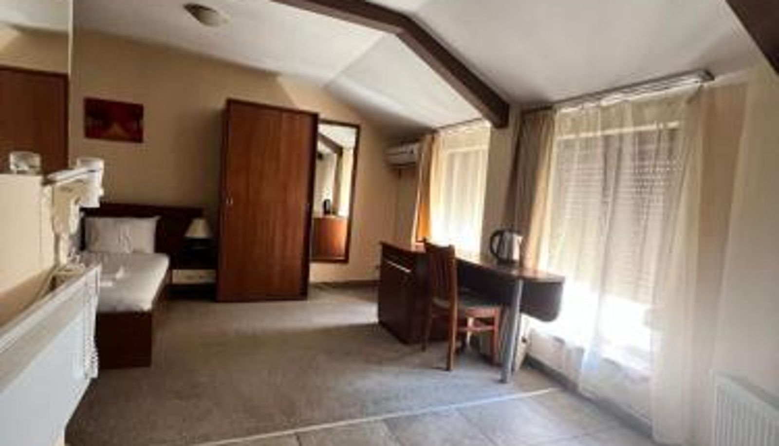 Info - Family Hotel Square