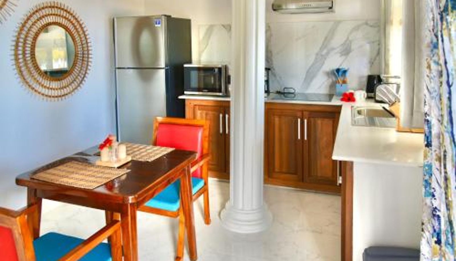Kamer - La Petite Maison and Sea Splash