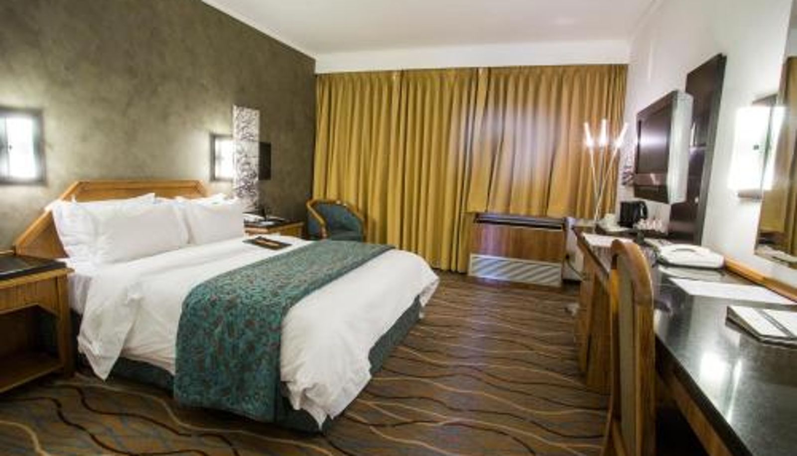 Info - The Centurion Hotel