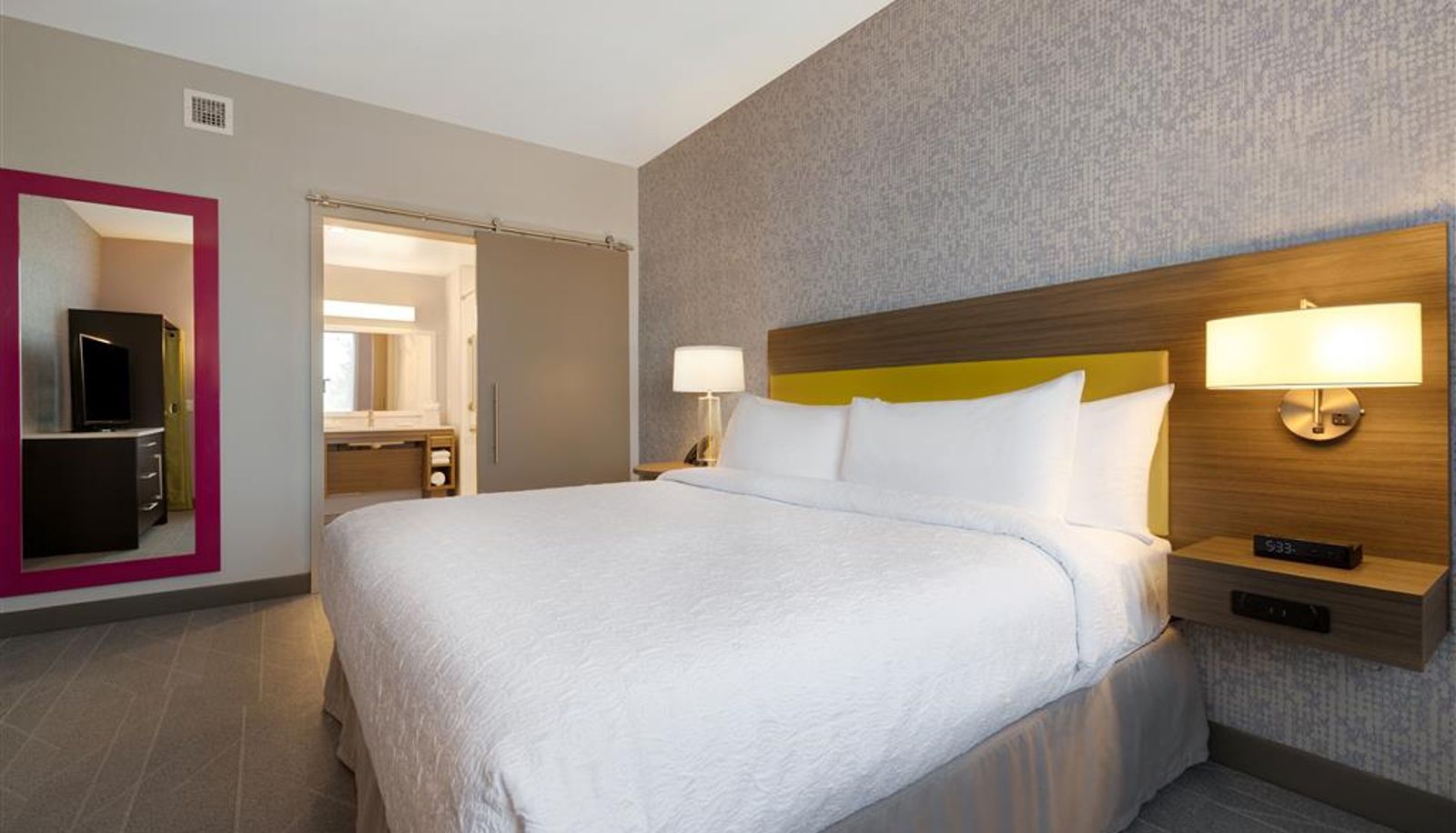 Zimmer - Home2 Suites by Hilton Petaluma