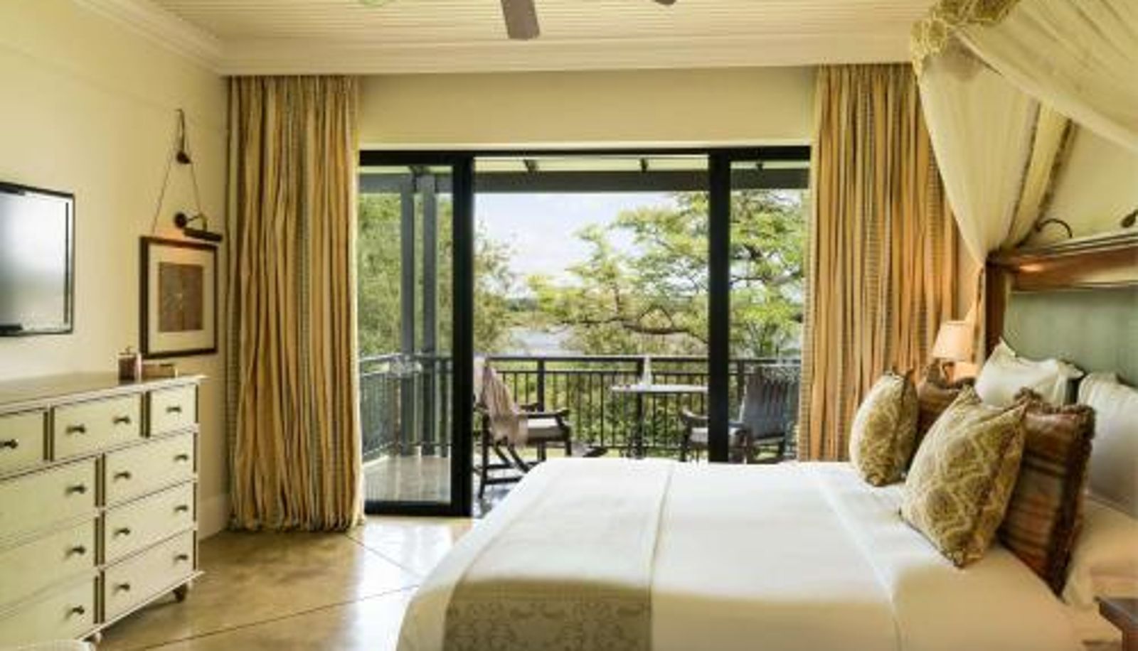 Zimmer - Royal Livingstone Hotel by Anantara