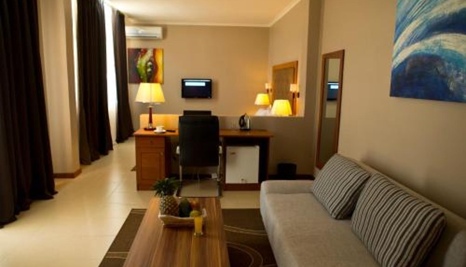 Info - Seascape Hotel