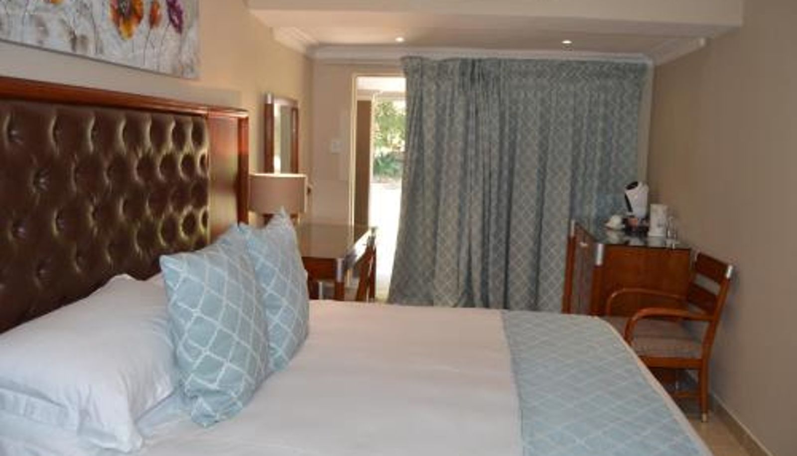 Habitación - Airport Gardens Boutique Hotel